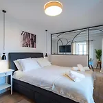 Shee-Lu Suites